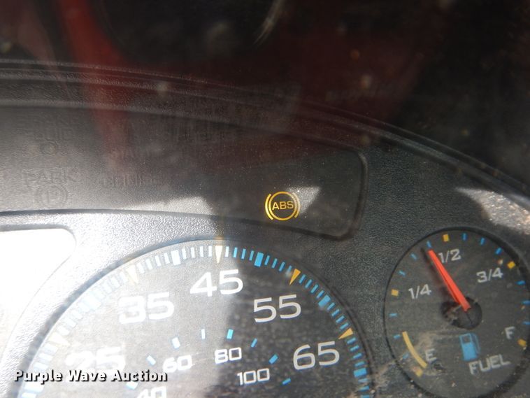 image for item DH4422 2006 International 4300 flatbed truck