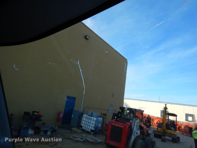 image for item DH4422 2006 International 4300 flatbed truck