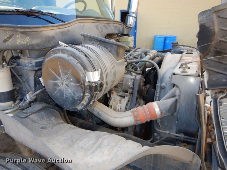 image for item DH4422 2006 International 4300 flatbed truck