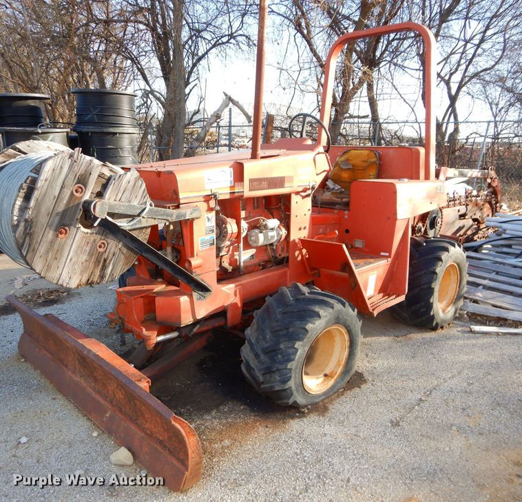 image for item DH4423 1987 Ditch Witch 4010 trencher
