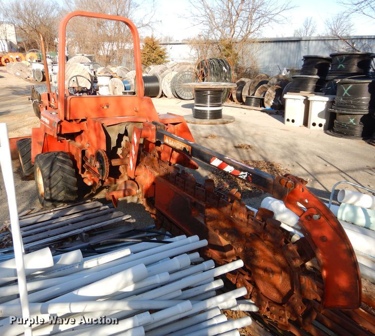 image for item DH4423 1987 Ditch Witch 4010 trencher