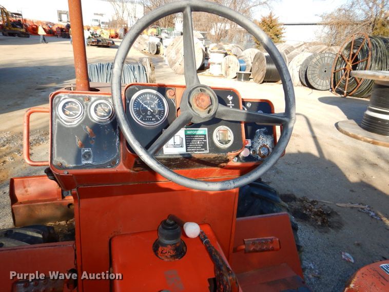 image for item DH4423 1987 Ditch Witch 4010 trencher