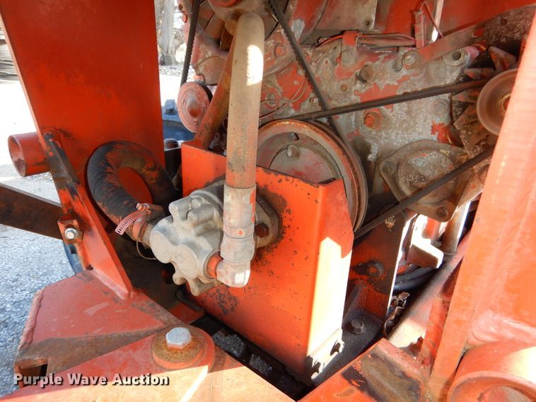 image for item DH4423 1987 Ditch Witch 4010 trencher