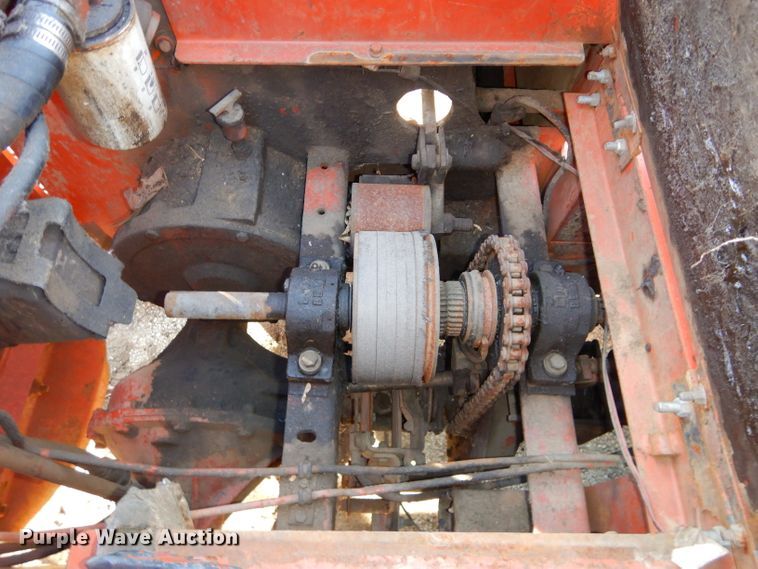 image for item DH4423 1987 Ditch Witch 4010 trencher