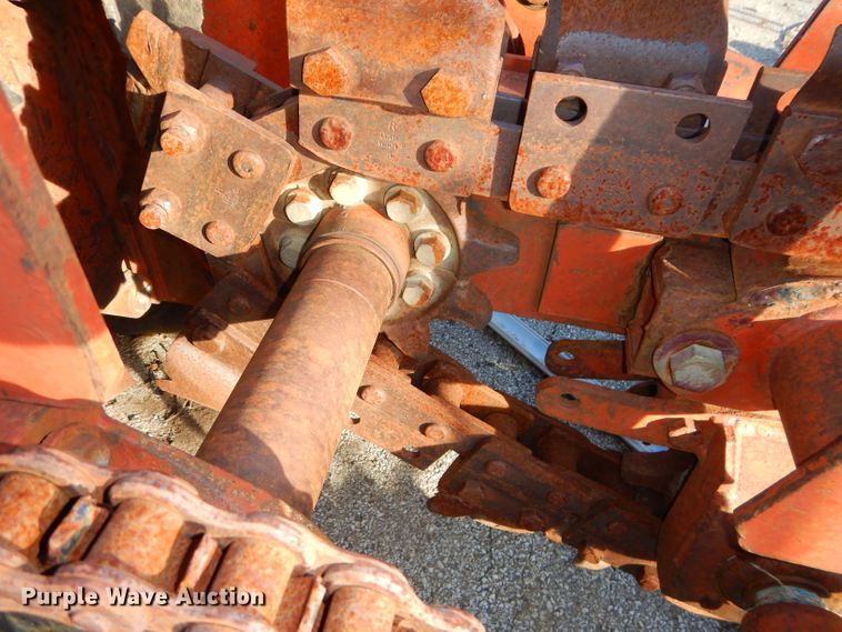 image for item DH4423 1987 Ditch Witch 4010 trencher