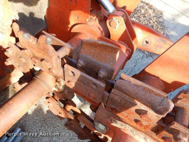 image for item DH4423 1987 Ditch Witch 4010 trencher