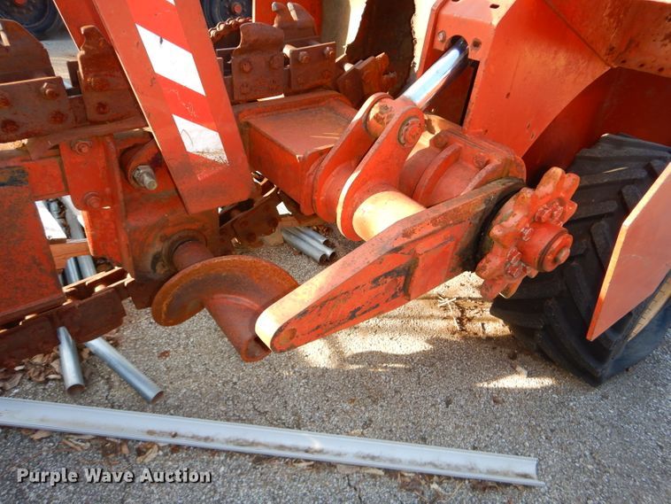image for item DH4423 1987 Ditch Witch 4010 trencher