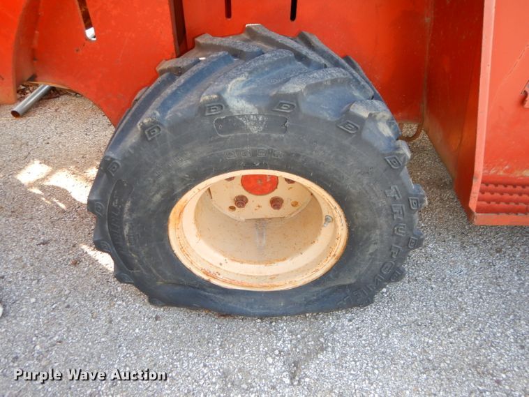 image for item DH4423 1987 Ditch Witch 4010 trencher