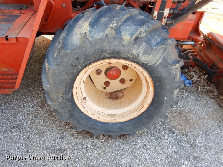 image for item DH4423 1987 Ditch Witch 4010 trencher