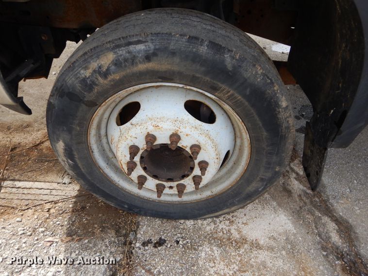 image for item DH4424 2007 Ford F450 Super Duty flatbed truck