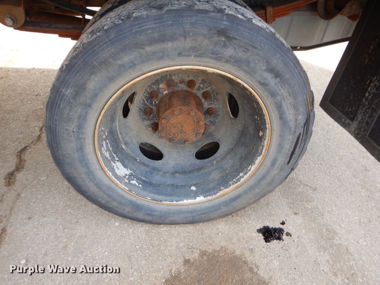 image for item DH4424 2007 Ford F450 Super Duty flatbed truck