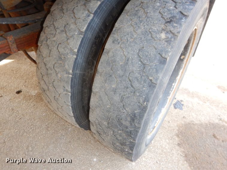 image for item DH4424 2007 Ford F450 Super Duty flatbed truck