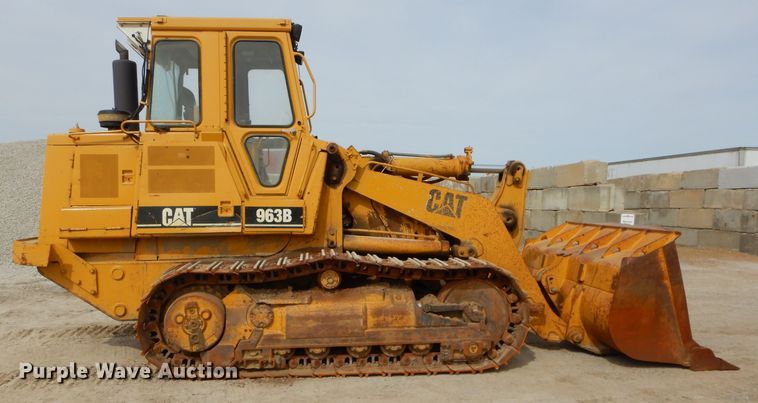 image for item DH4425 1999 Caterpillar 963B  crawler loader