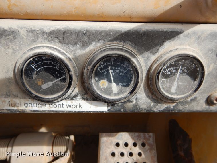 image for item DH4425 1999 Caterpillar 963B  crawler loader