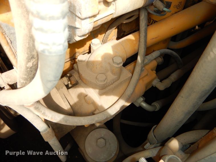 image for item DH4425 1999 Caterpillar 963B  crawler loader