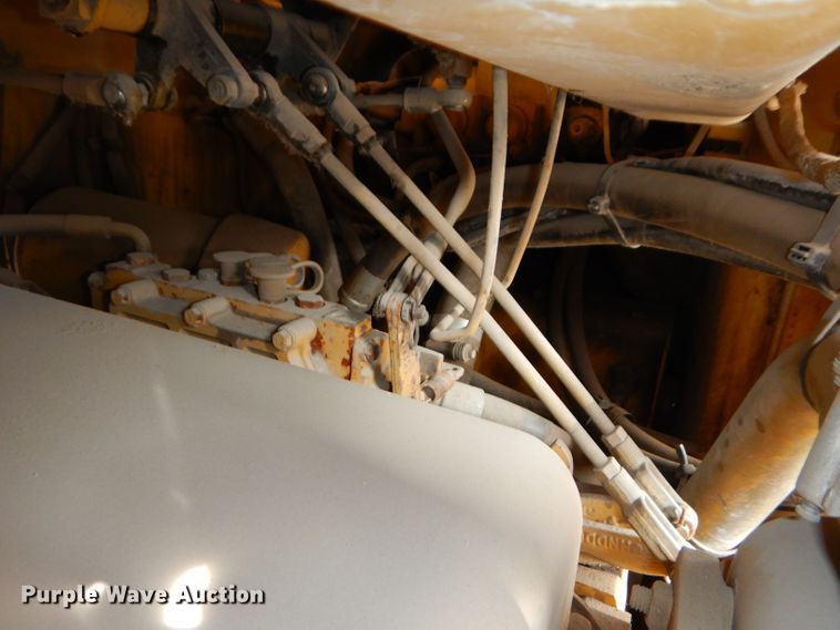 image for item DH4425 1999 Caterpillar 963B  crawler loader