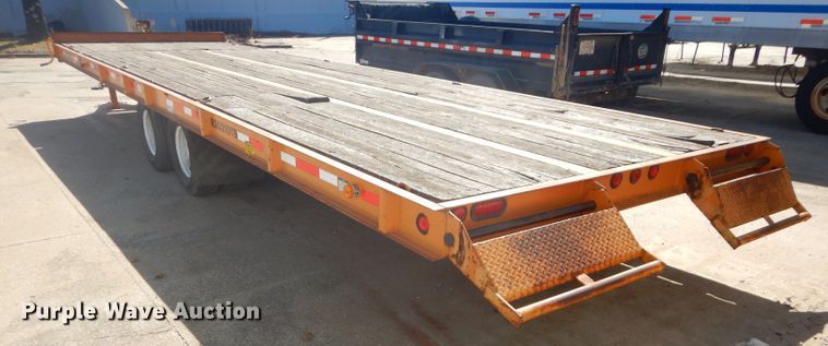 image for item DH4427 2006 Redi Haul R30210TB tilt deck equipment trailer