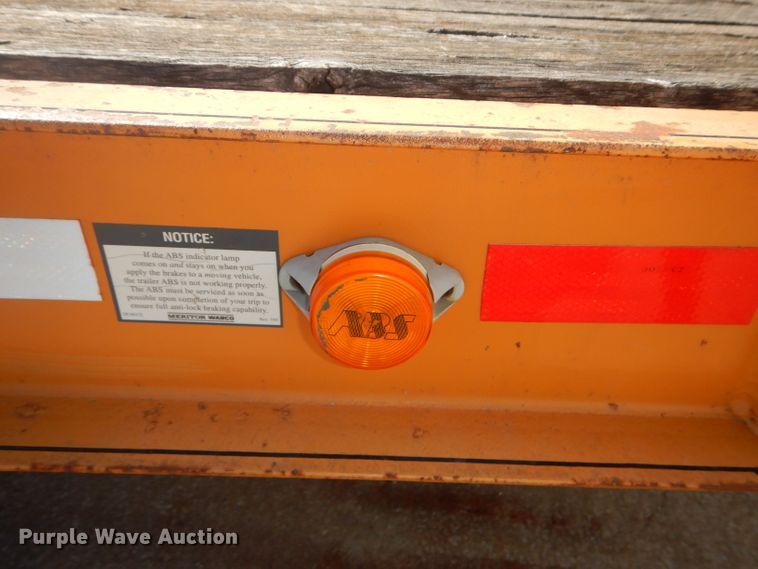 image for item DH4427 2006 Redi Haul R30210TB tilt deck equipment trailer