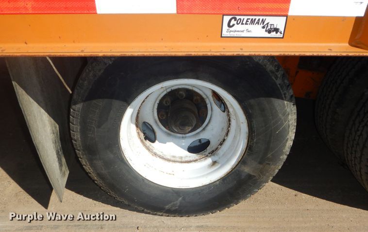 image for item DH4427 2006 Redi Haul R30210TB tilt deck equipment trailer