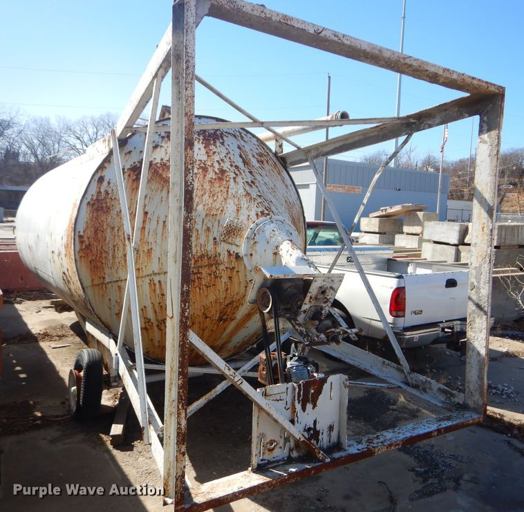 image for item DH4430 Cement silo