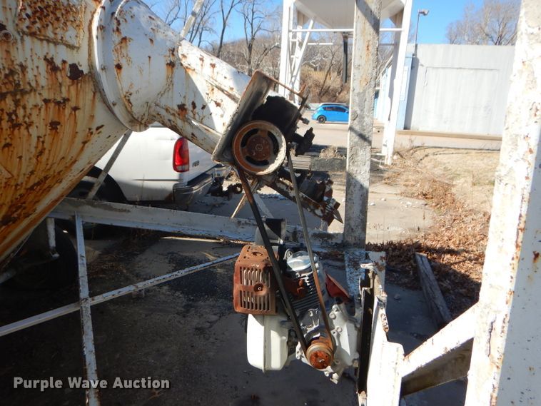 image for item DH4430 Cement silo