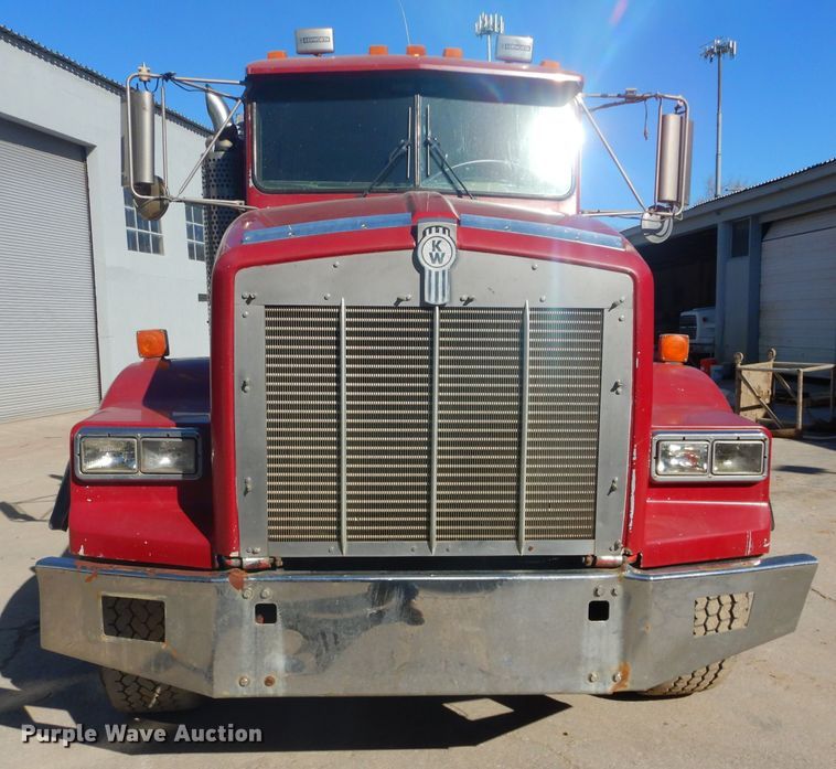 image for item DH4431 1993 Kenworth T800 dump truck