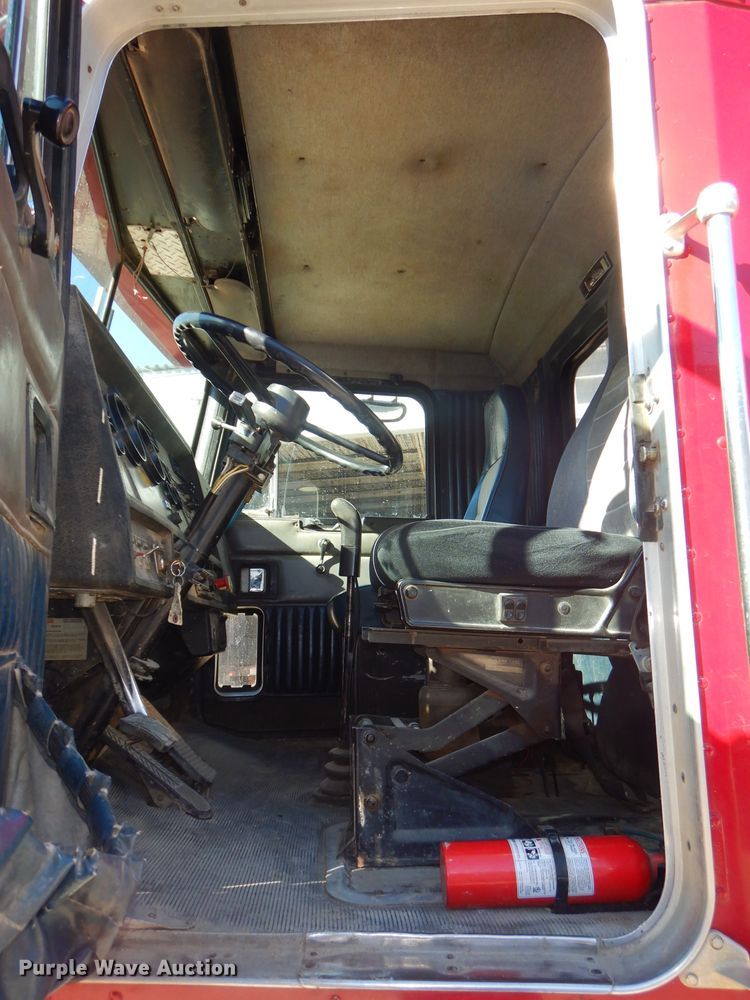 image for item DH4431 1993 Kenworth T800 dump truck