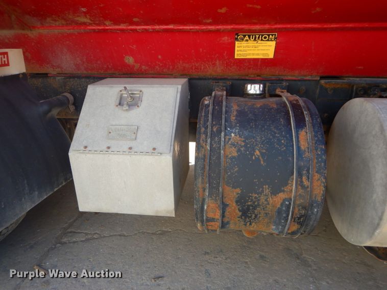 image for item DH4431 1993 Kenworth T800 dump truck