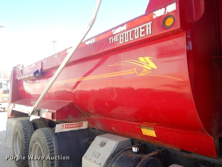 image for item DH4431 1993 Kenworth T800 dump truck