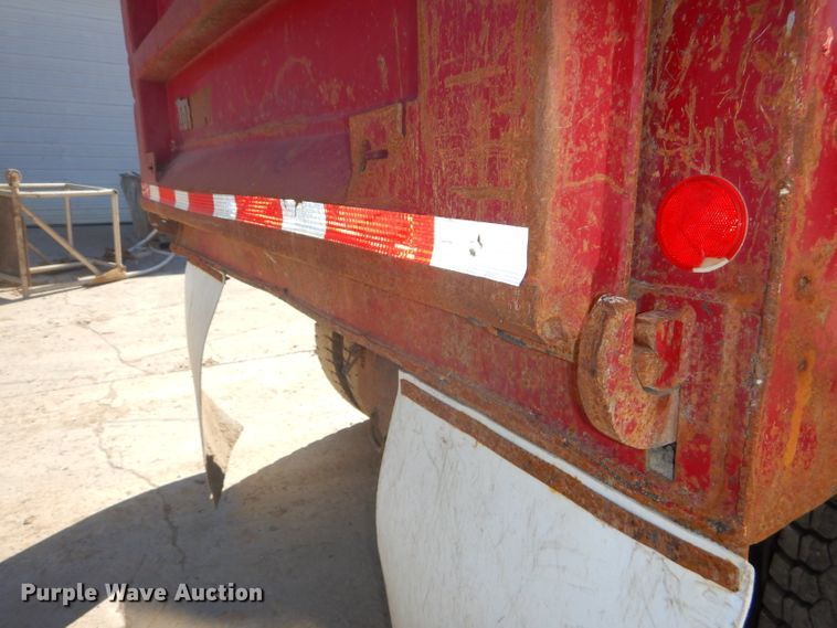 image for item DH4431 1993 Kenworth T800 dump truck