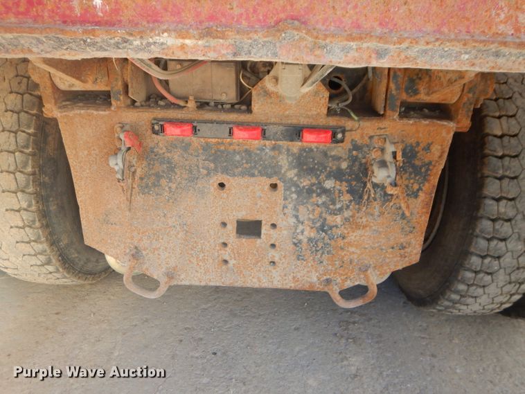 image for item DH4431 1993 Kenworth T800 dump truck