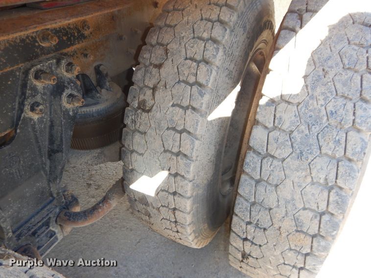 image for item DH4431 1993 Kenworth T800 dump truck