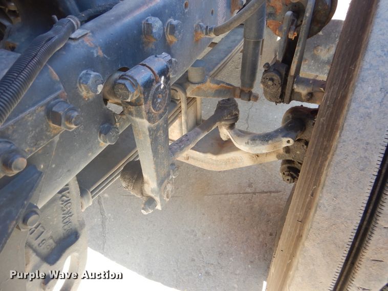 image for item DH4432 1995 Mack RD688S semi truck