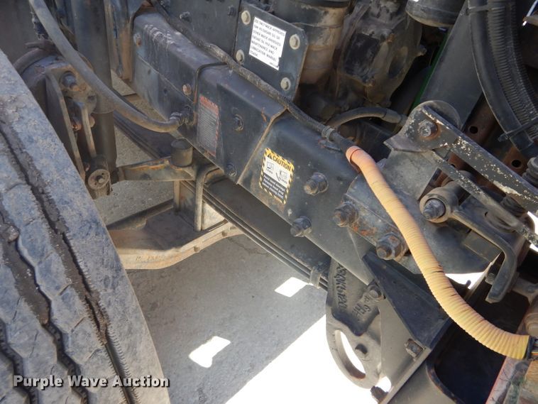 image for item DH4432 1995 Mack RD688S semi truck