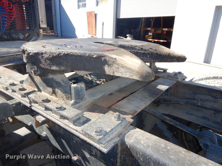 image for item DH4432 1995 Mack RD688S semi truck