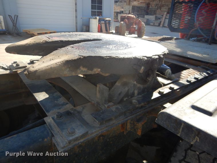 image for item DH4432 1995 Mack RD688S semi truck