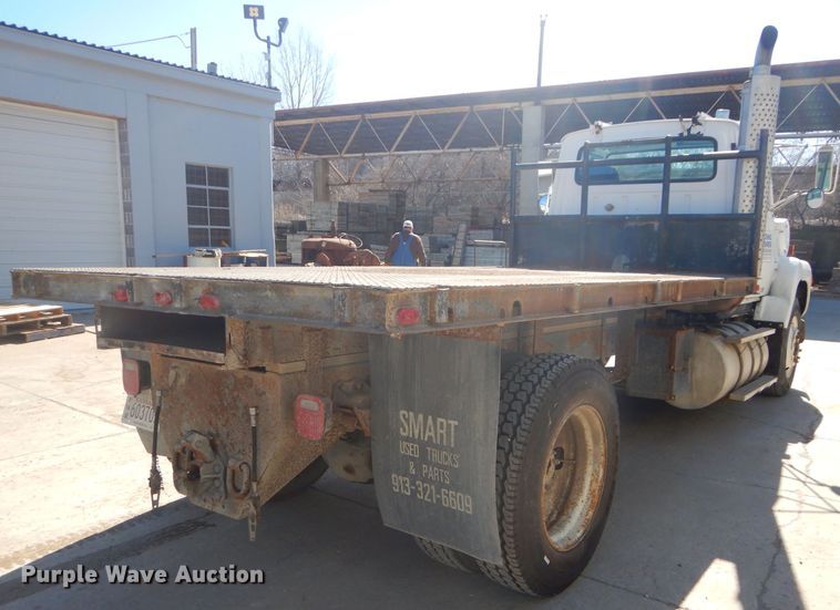 image for item DH4433 1991 Ford L9000 flatbed truck