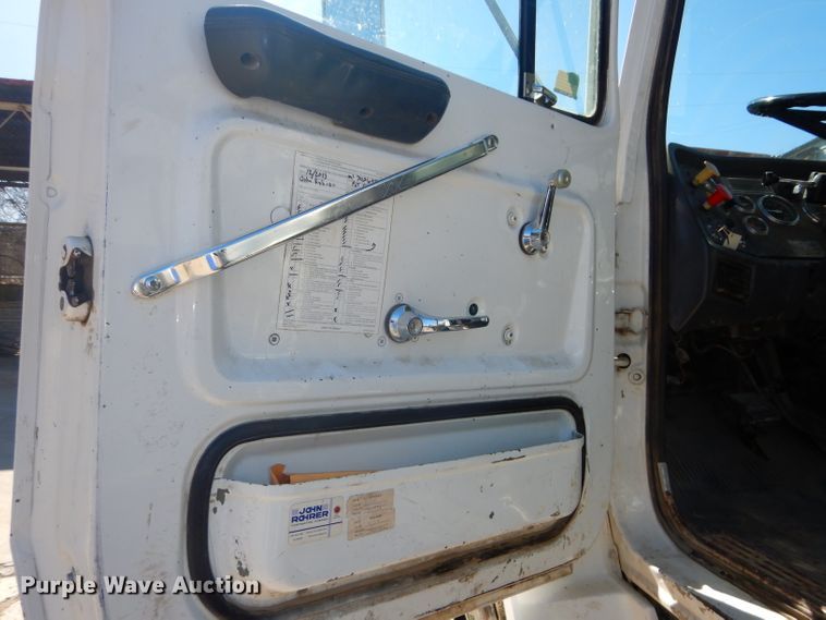 image for item DH4433 1991 Ford L9000 flatbed truck