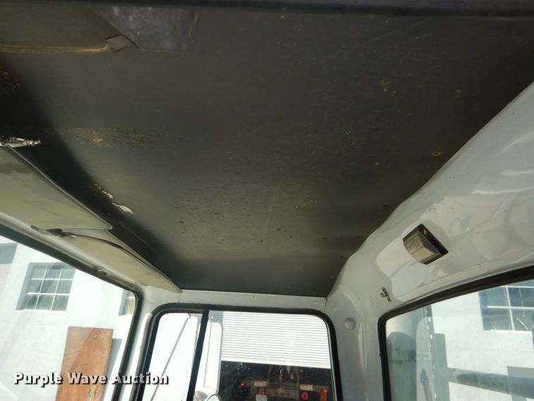 image for item DH4433 1991 Ford L9000 flatbed truck