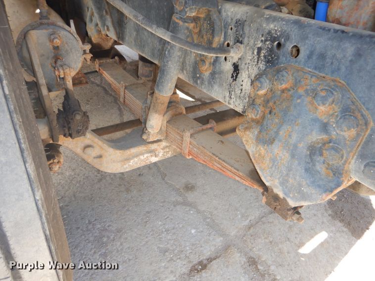 image for item DH4433 1991 Ford L9000 flatbed truck