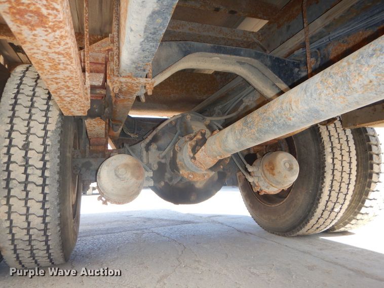 image for item DH4433 1991 Ford L9000 flatbed truck