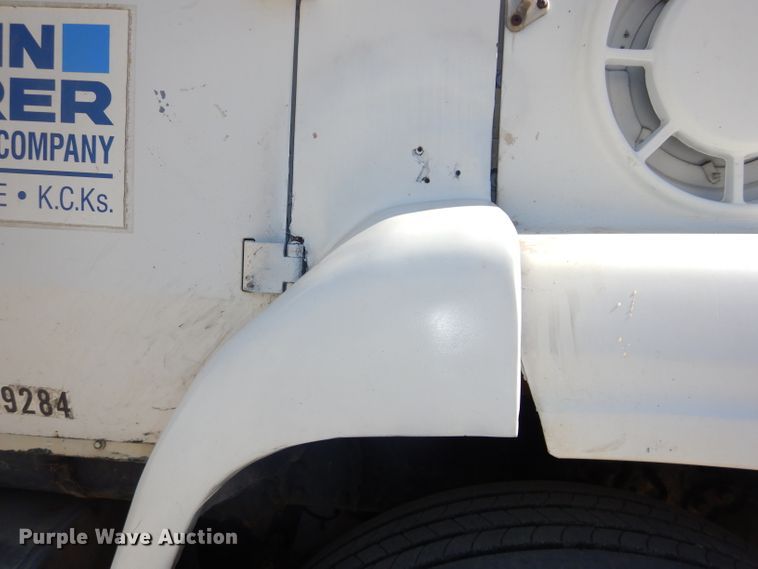 image for item DH4433 1991 Ford L9000 flatbed truck