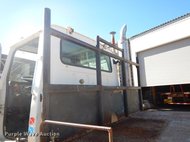 image for item DH4433 1991 Ford L9000 flatbed truck