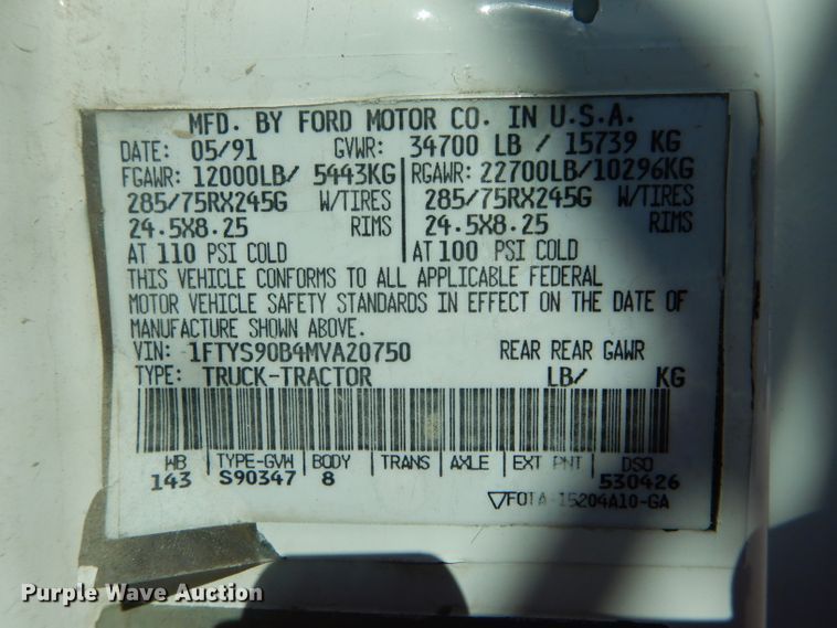 image for item DH4433 1991 Ford L9000 flatbed truck