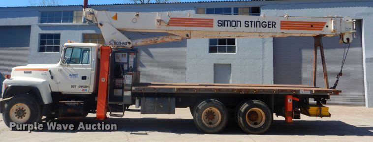 image for item DH4434 1994 Ford L8000 crane truck