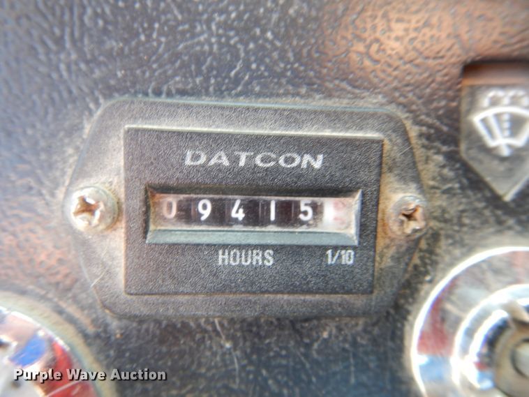 image for item DH4434 1994 Ford L8000 crane truck