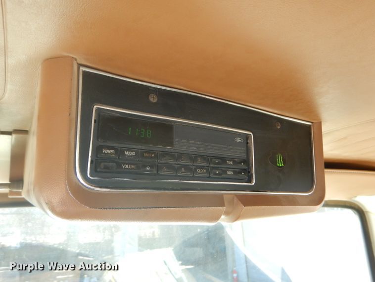 image for item DH4434 1994 Ford L8000 crane truck