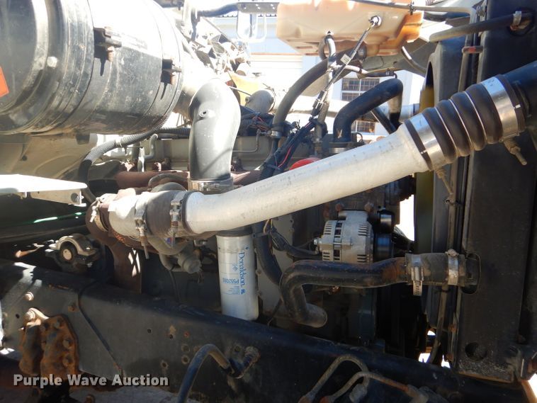 image for item DH4434 1994 Ford L8000 crane truck