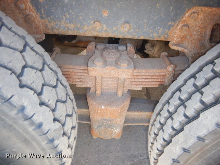 image for item DH4434 1994 Ford L8000 crane truck