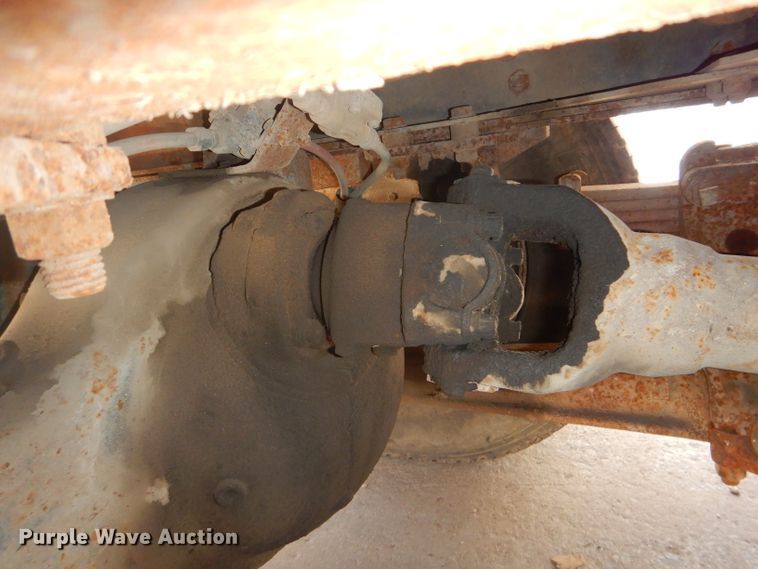 image for item DH4434 1994 Ford L8000 crane truck